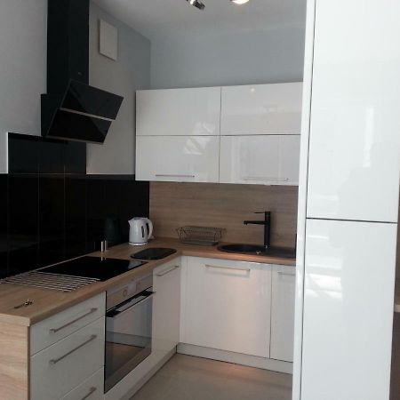 Strict Center Towarowa Apartman Poznań Kültér fotó