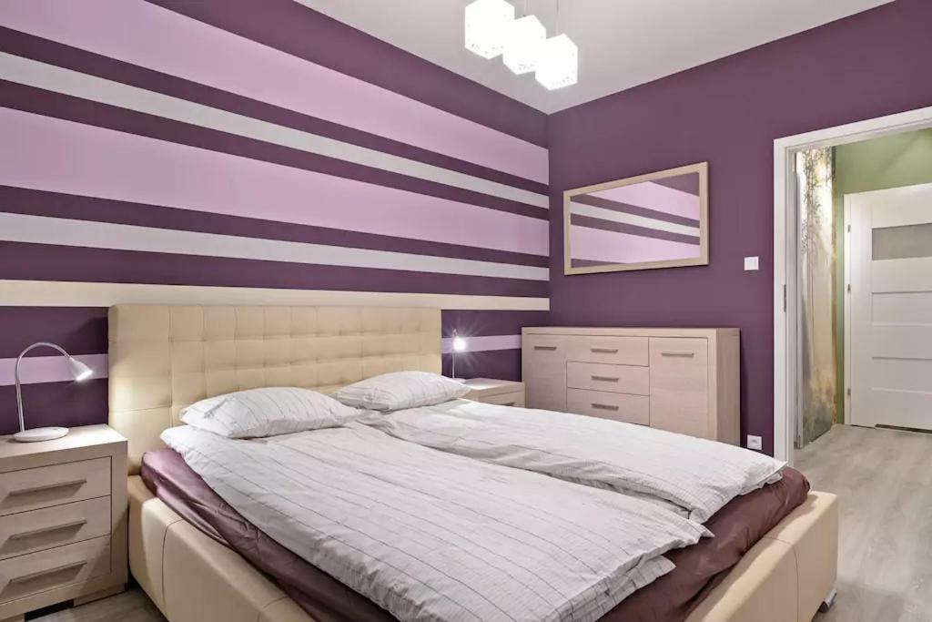 Strict Center Towarowa Apartman Poznań Kültér fotó